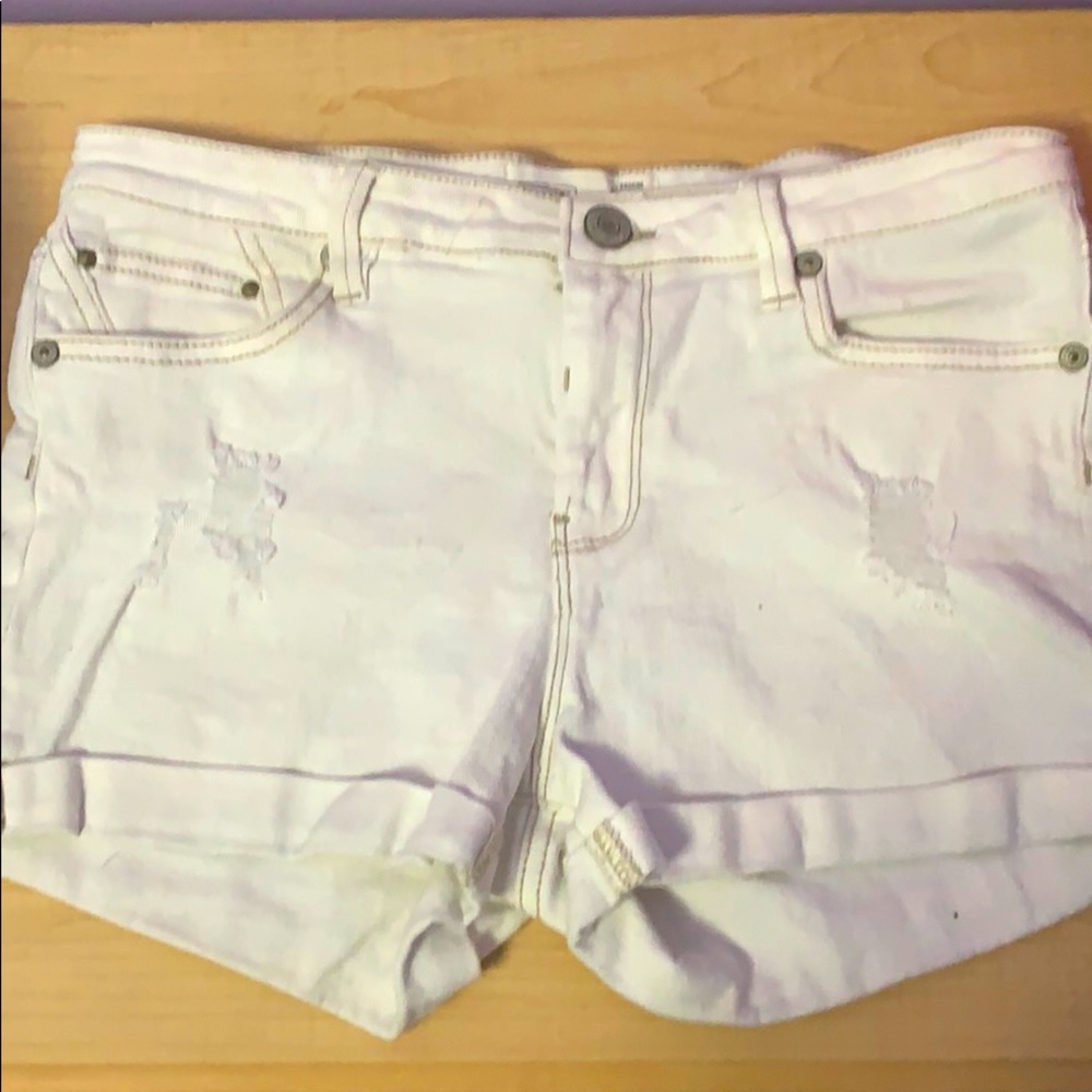 Ripped white denim shortie shorts